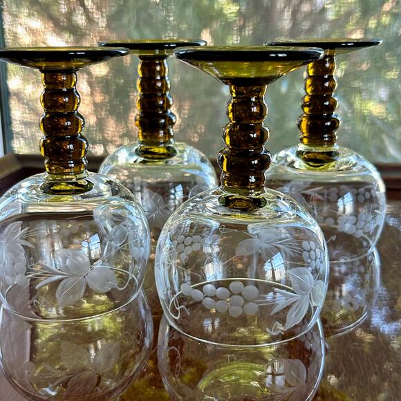 Vintage Roemer Rhine Wine Glasses, Engraved Grapevine, Olive Green Stem set of 4 - Picture 6 of 10